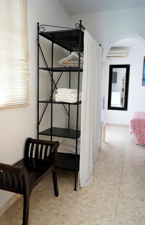 Hostal Trafalgar Barbate Exteriör bild
